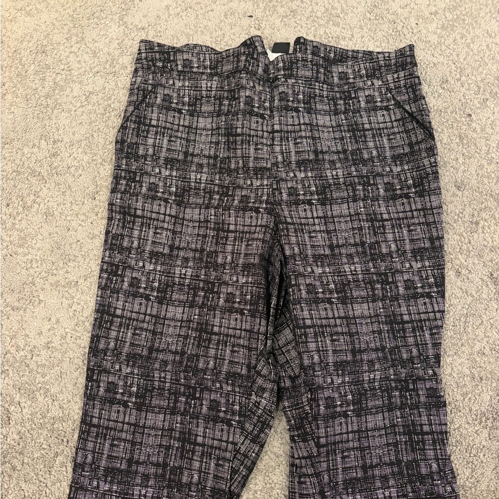 Women’s Black and Gray Patterned Dress Pants with zippered pockets